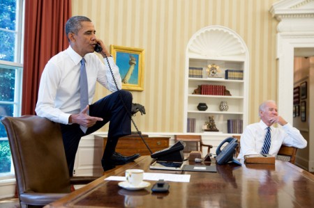 Barack-Obama-White-House-Oval-Office-2013