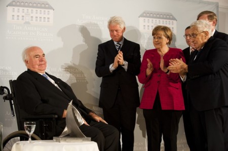 Bill-Clinton-Helmut-Kohl-Kissinger-Merkel