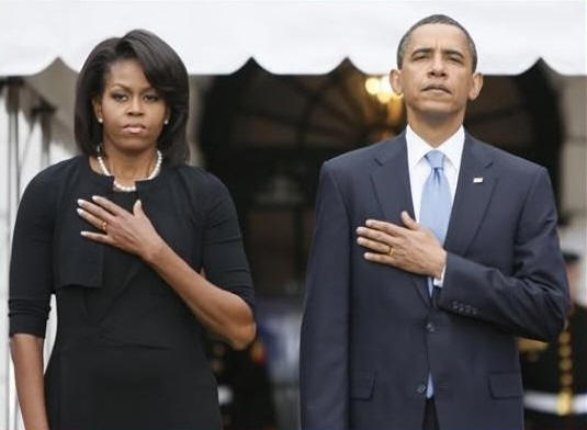 The-Obamas-left-hand