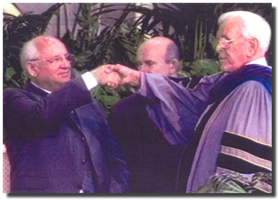 masonic-hand-schuller-gorbachev