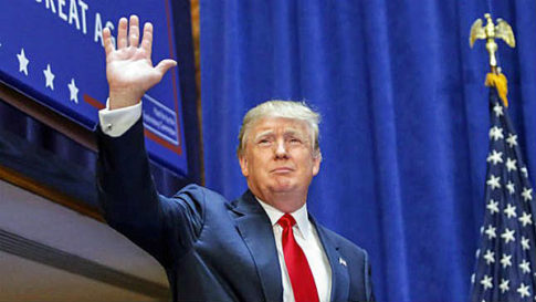 trump-waving