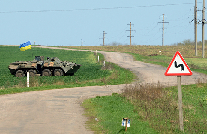 Ukrainian special forces take position in the eastern Ukrainian city of Slavyansk on April 24, 2014-3