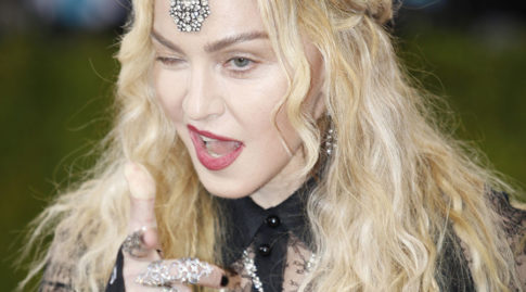 madonna-offers-oral-sex-to-clinton-voters